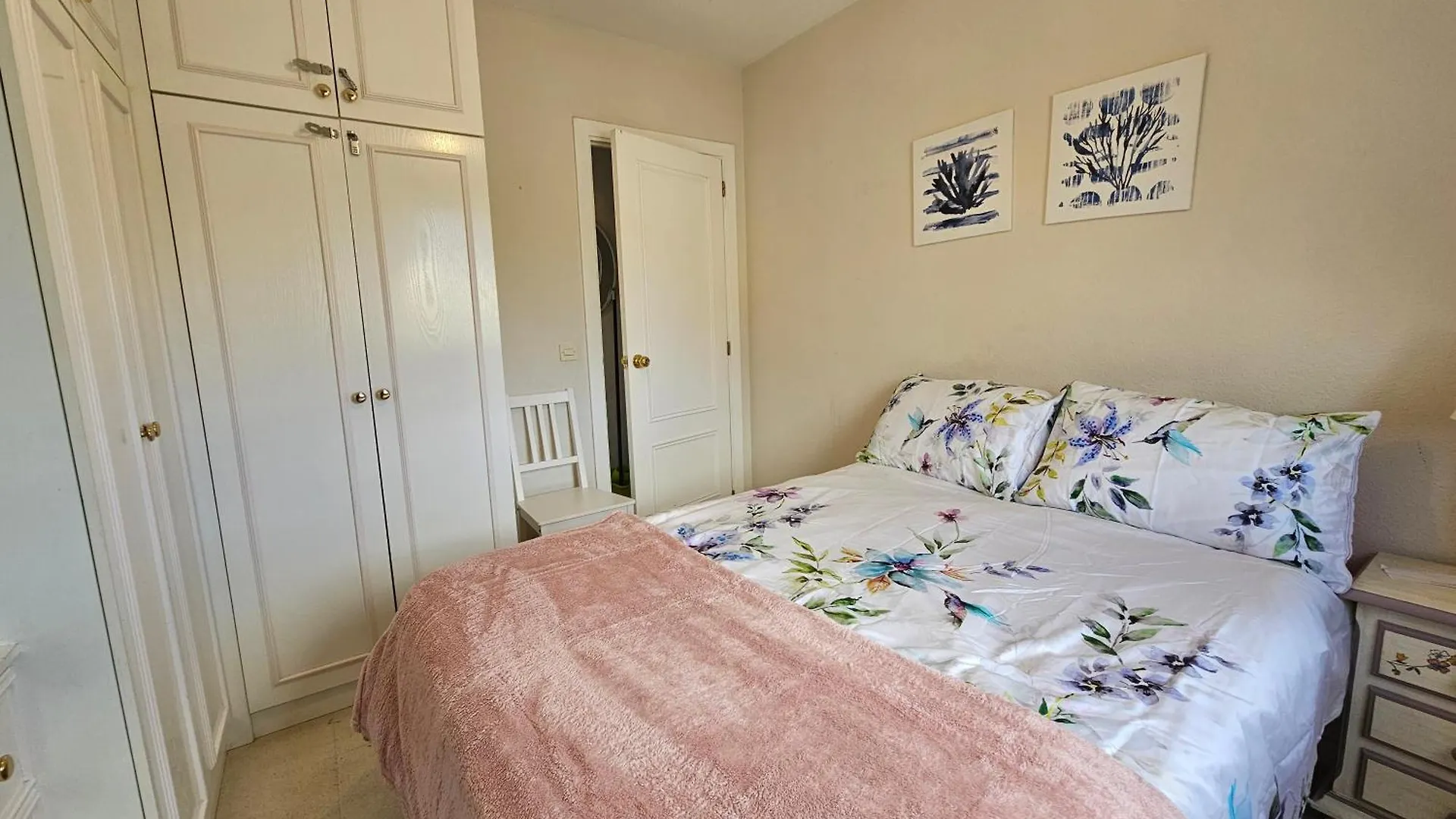 Rymlig Laegenhet Foer 7,8 Persons In Los Boliches, Fuegirola Fuengirola 0*,  Spain